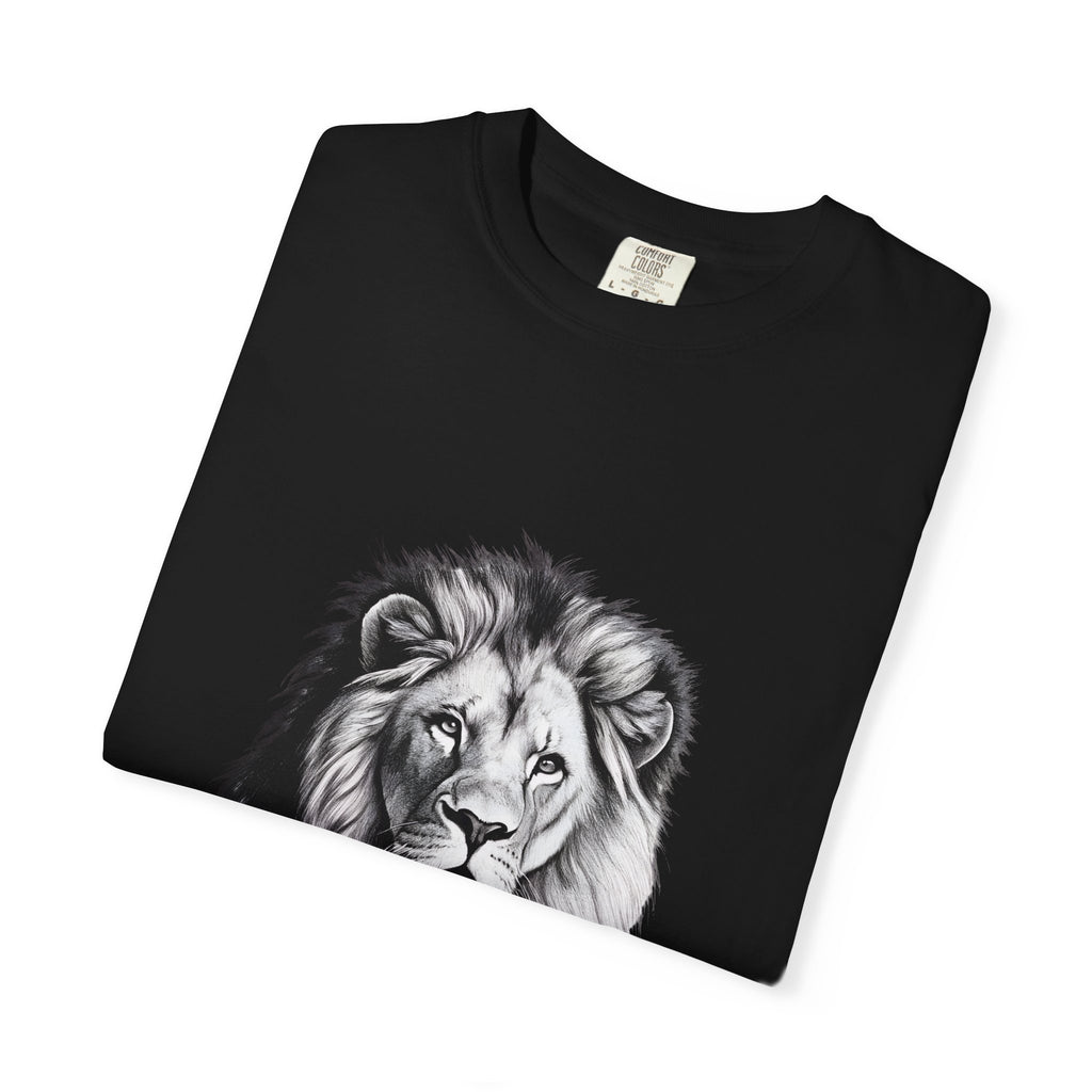 Bold black t-shirt courage quote and lion design