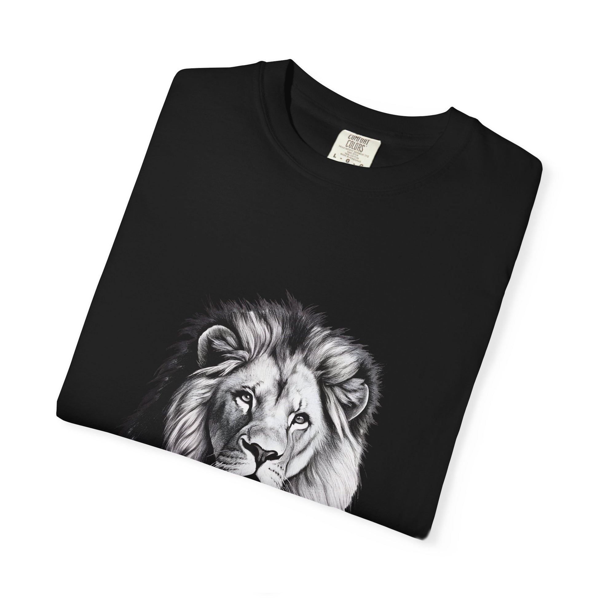 Bold black t-shirt courage quote and lion design